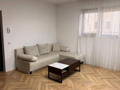 Apartament de 50 mp utili,parcare inclusa, zona Vivo 