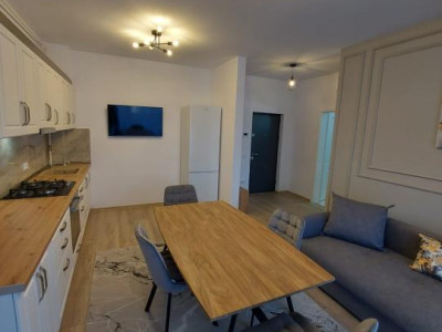 Apartament cu 3 camere,etaj intermediar,parcare subterana,zona  Cetatii