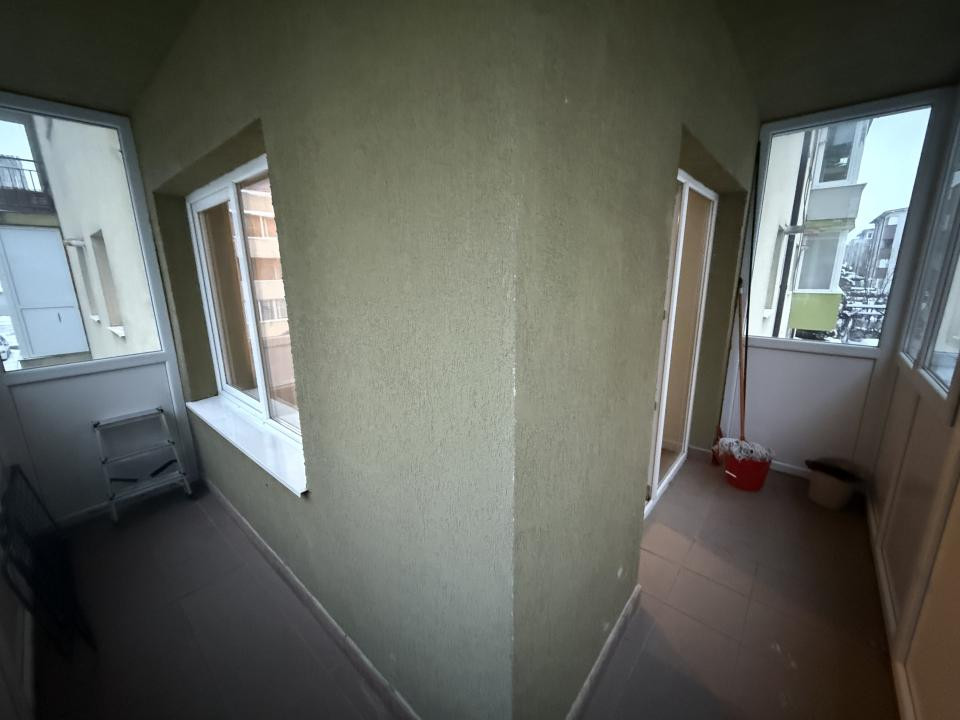 Apartament 58 mp - parcare - Eroilor - Floresti!