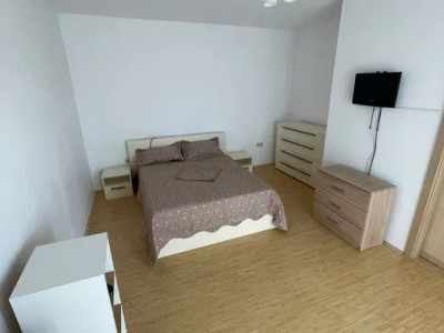 Apartament cu o camera decomandat, parcare, zona Dumitru Mocanu
