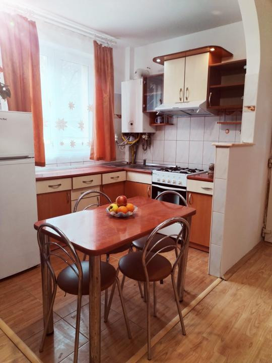 Apartament 2 camere, 50 mp utili, imobil tip vilă, zona Stadionului CFR