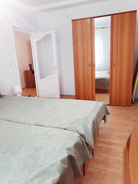 Apartament 2 camere, 50 mp utili, imobil tip vilă, zona Stadionului CFR