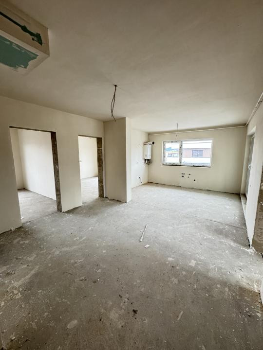 Apartament tip Penthouse, 4 camere, 87 mp, terasa 88 mp, Zona Eroilor