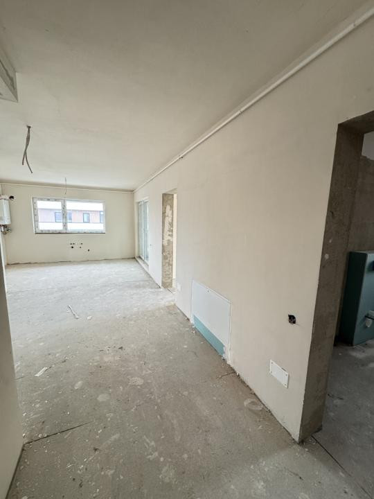 Apartament tip Penthouse, 4 camere, 87 mp, terasa 88 mp, Zona Eroilor