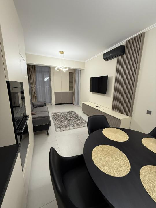 Apartament ultra lux de vanzare, 2 camere, 46mp,parcare subterana, zona BMW 