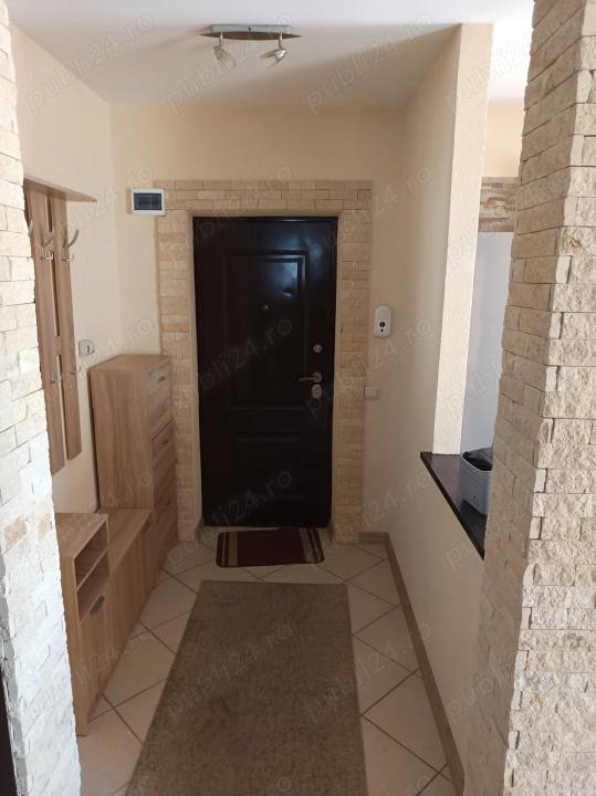 Apartament cu 2 camere, 45 mp, balcon, zona Florilor