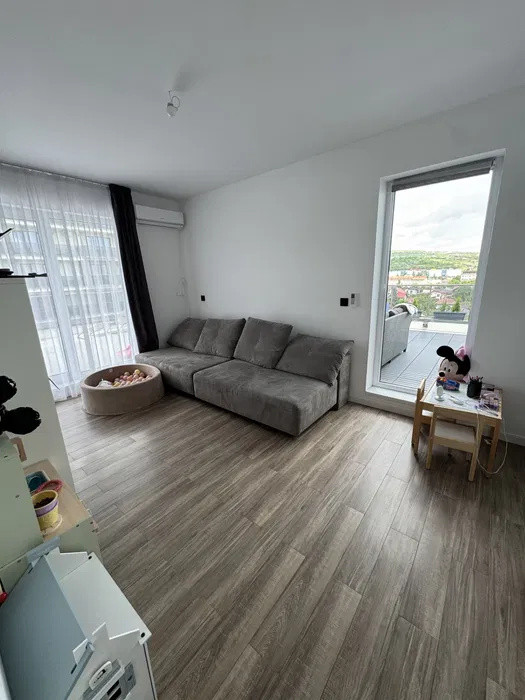 Penthouse 3 camere cu Terasa 140mp 