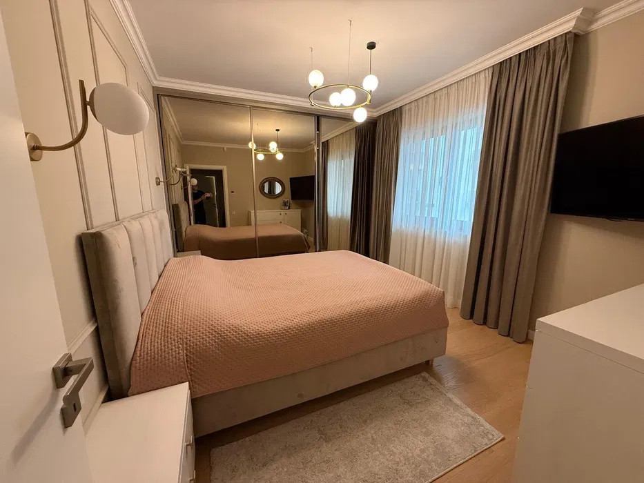 Apartament 3 camere, 75 mp, grădină proprie, parcare, cartier Bună Ziua