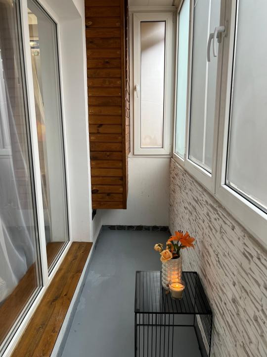 Apartament cu 2 camere, 40 mp, balcon, zona Eroilor