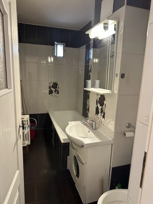 Apartament 2 camere , 50mp , zona marasti . 