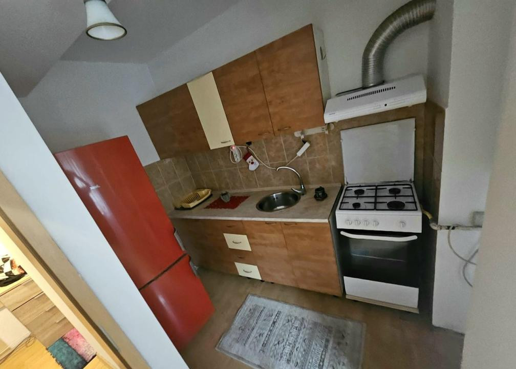 Apartament cu o camera decomandat str. Teleorman