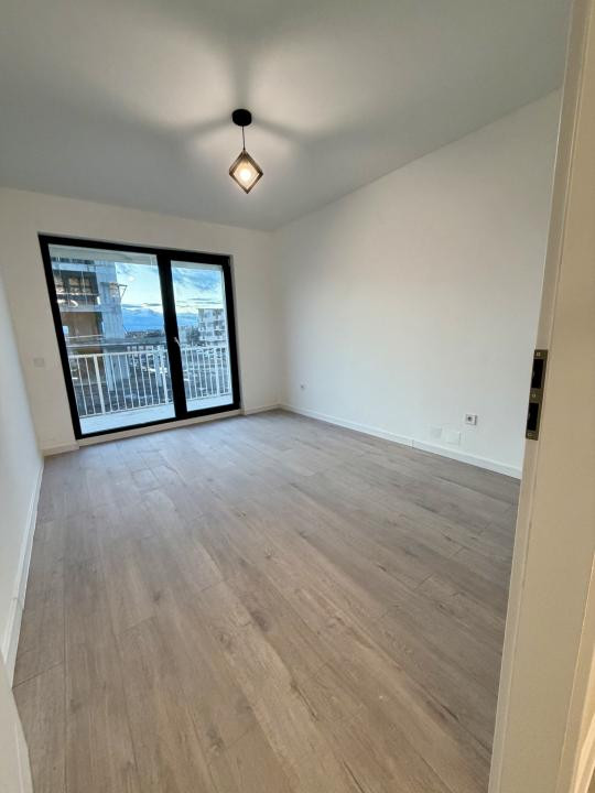 Apartament de 3 camere,bloc nou,etaj intermediar, Eroilor Residence