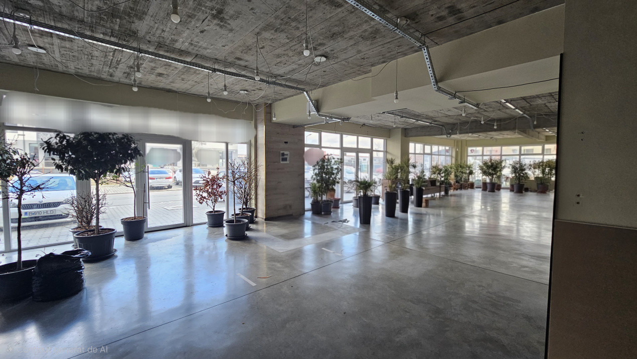 Spatiu comercial de 200mp utili, vitrina pe colt, parcari, Eroilor