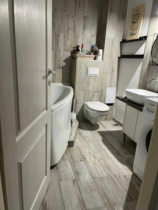 Apartament o camera, 40mp, zona Iulius Mall