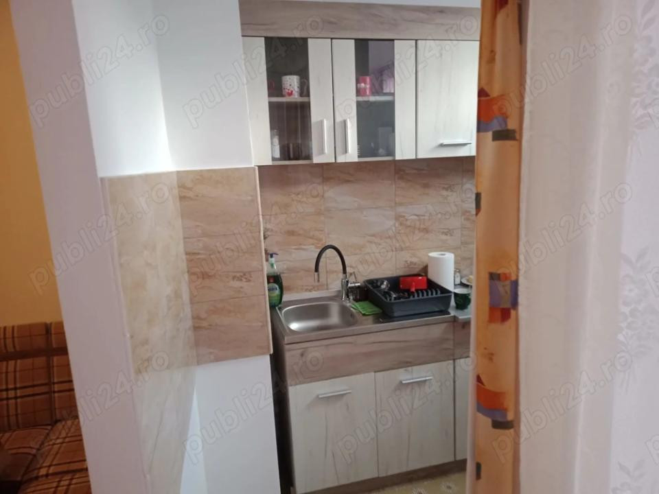 Garsoniera, 32mp, etaj intermediar, zona strazii Dambovitei