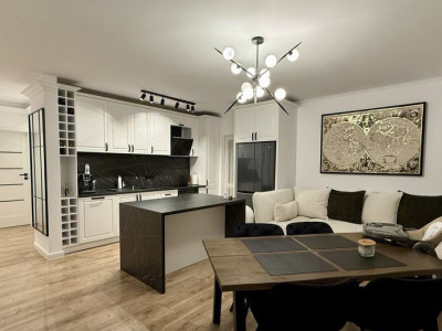 Apartament 72 mp utili,2 bai, 2 balcoane,etaj intermediar