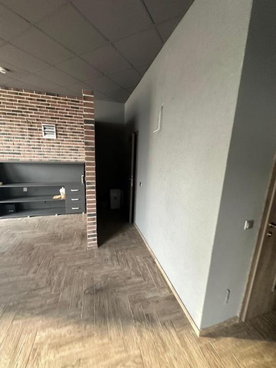 Spatiu comercial de vanzare  ,98 mp , BMW