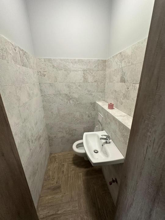 Spatiu comercial de inchiriat  ,98 mp , BMW