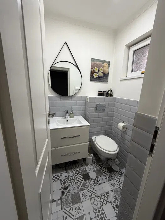 Apartament 3 camere decomandate, 65mp, boxa, zona Aurel Vlaicu