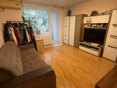 Apartament 3 camere decomandate, etaj intermediar, parcare, zona Gheorgheni