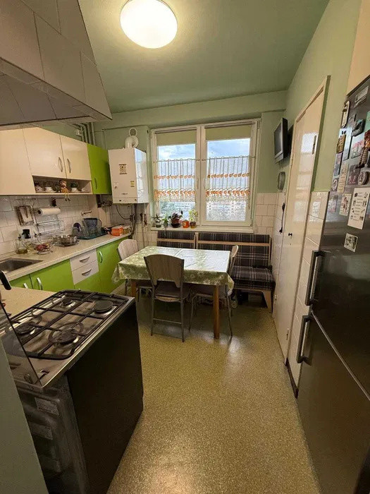 Apartament 2 camere, balcon 10 mp, etaj intermediar, zona Iulius Mall