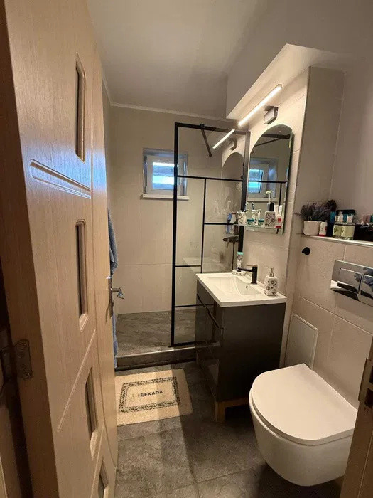 Apartament 2 camere, balcon 10 mp, etaj intermediar, zona Iulius Mall