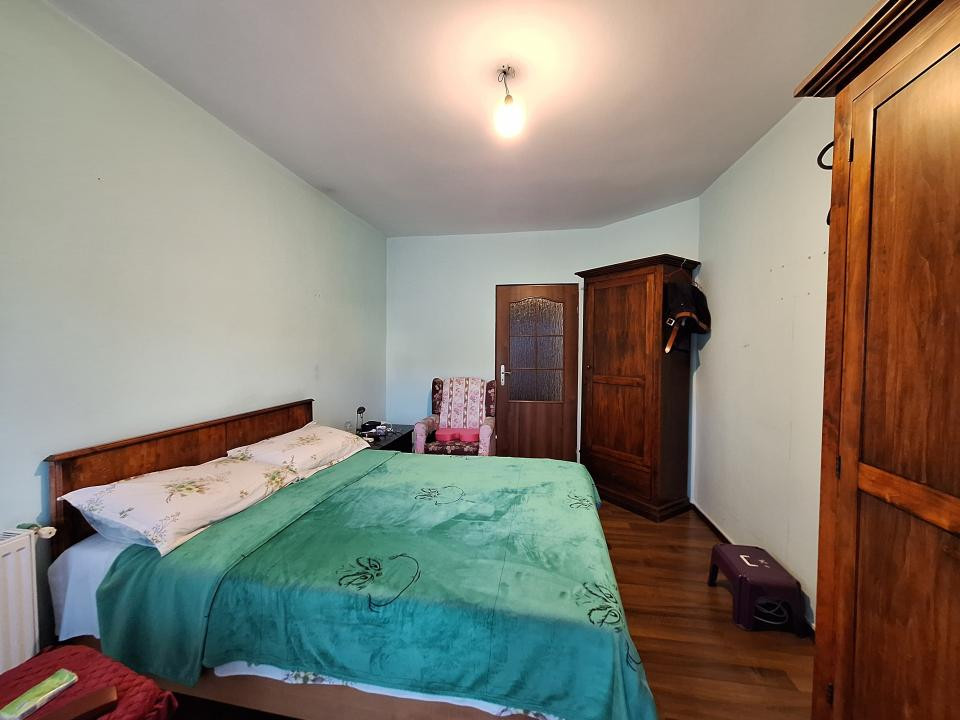 Apartament cu 2 camere, 57 mp, balcon, zona Florilor