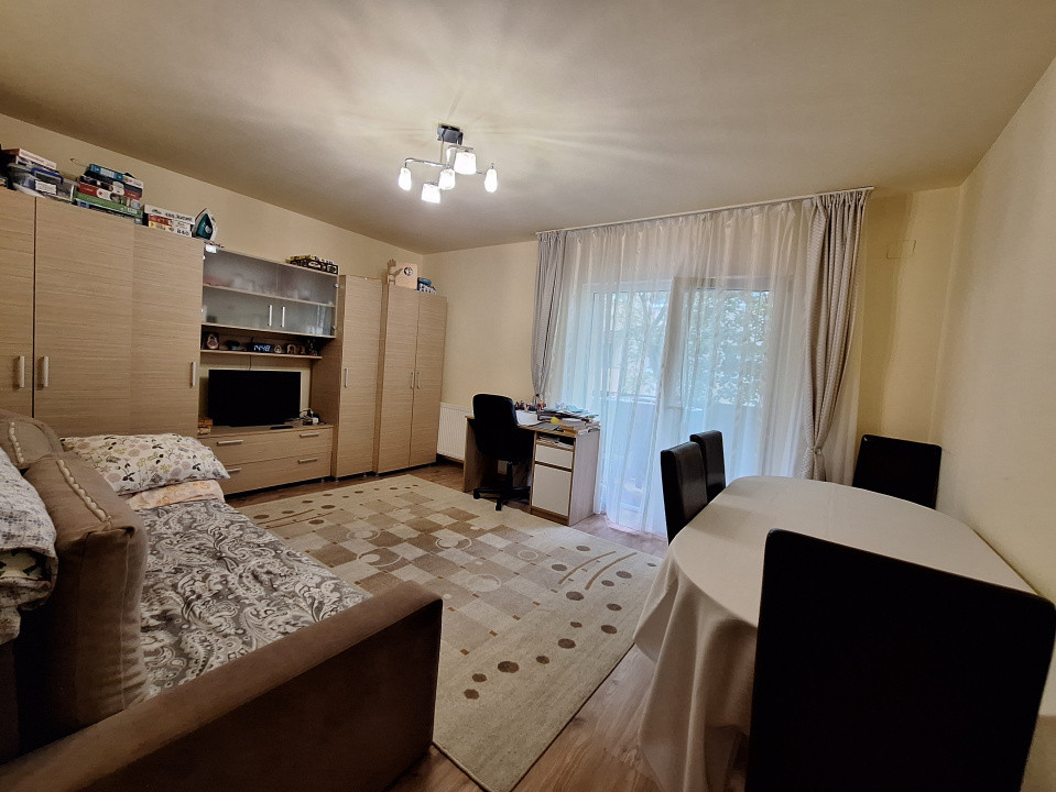 Apartament cu 2 camere, 55 mp, parcare, zona Florilor