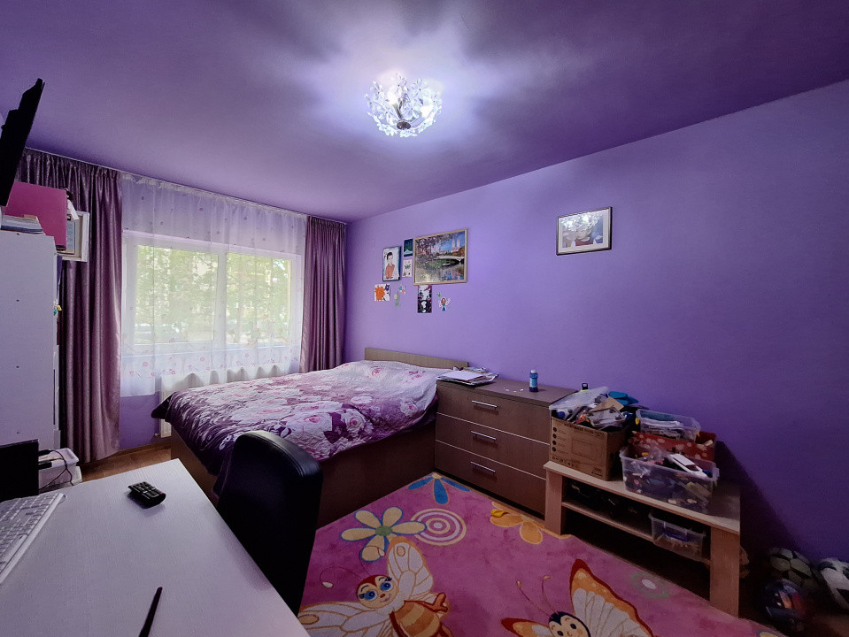 Apartament cu 2 camere, 55 mp, parcare, zona Florilor