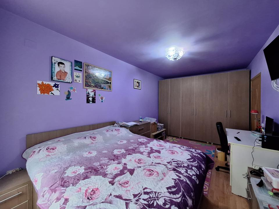 Apartament cu 2 camere, 55 mp, parcare, zona Florilor