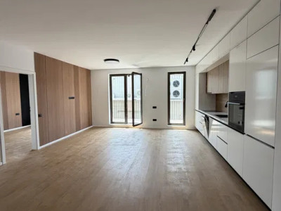 Apartament cu 2 camere, 56 mp, balcon, zona Eroilor