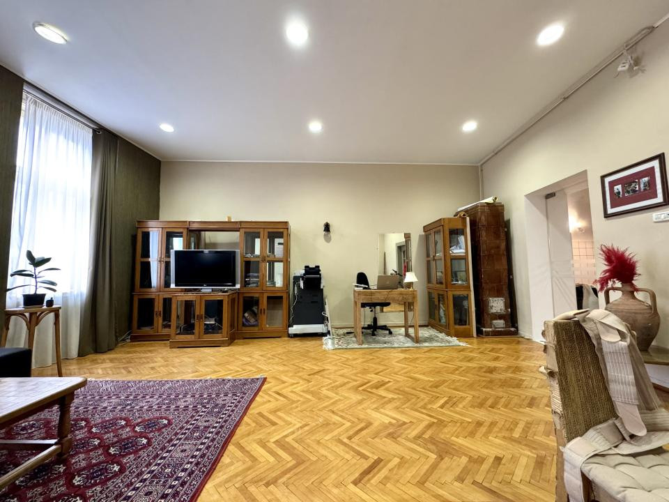 Apartament cu tavan înalt, 71 mp utili, garaj, zona Calea Dorobanților