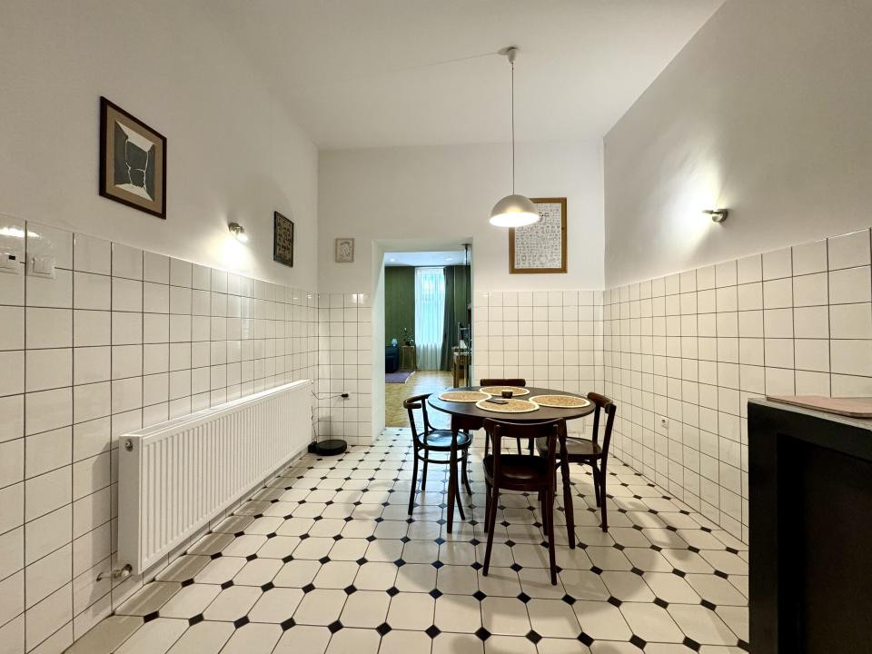 Apartament cu tavan înalt, 71 mp utili, garaj, zona Calea Dorobanților