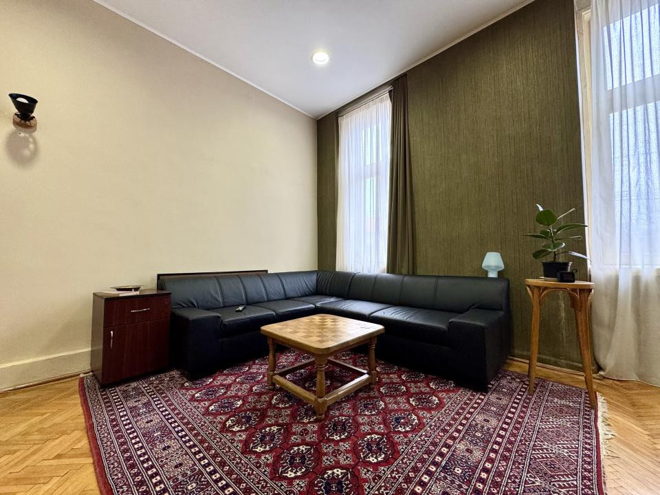 Apartament cu tavan înalt, 71 mp utili, garaj, zona Calea Dorobanților