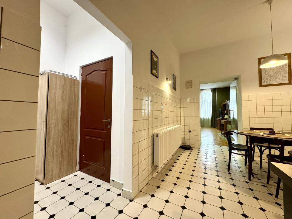 Apartament cu tavan înalt, 71 mp utili, garaj, zona Calea Dorobanților