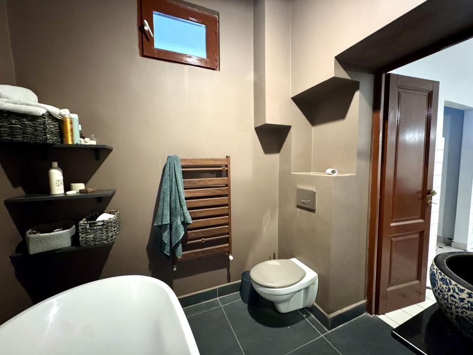 Apartament cu tavan înalt, 71 mp utili, garaj, zona Calea Dorobanților