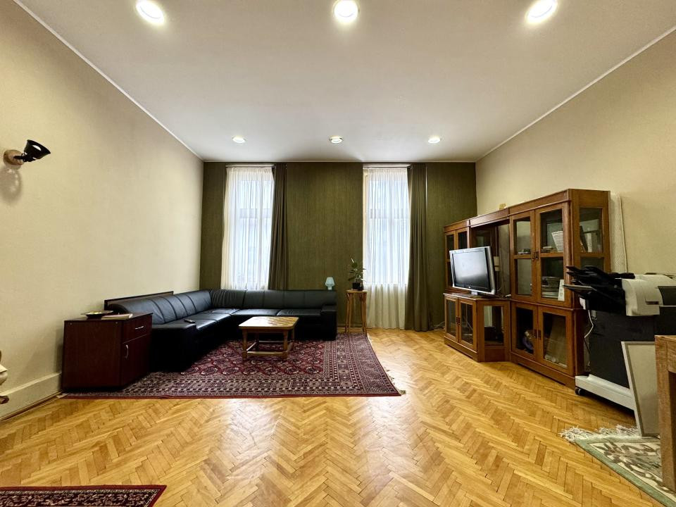 Spațiu pentru birouri, 71 mp utili, garaj, zona Calea Dorobanților