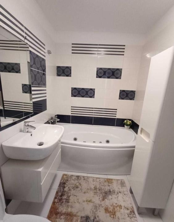 Apartament 3 camere, Decomandat, 67 mp, Parcare, Marasti