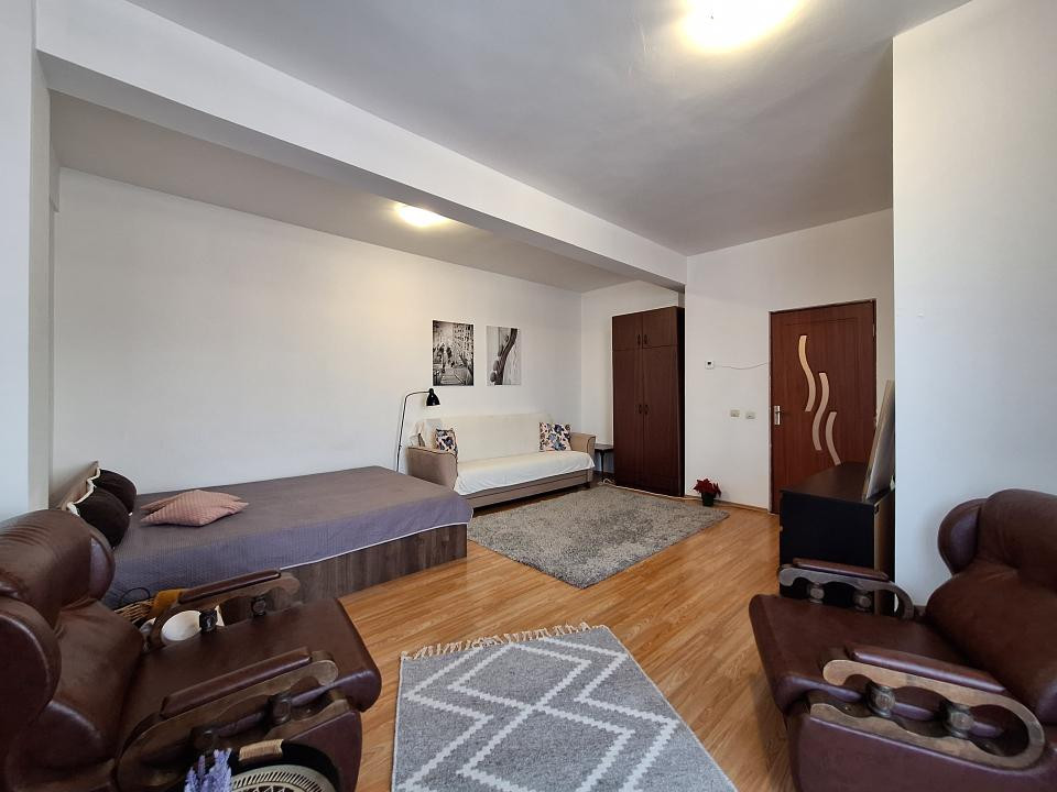 Apartament cu o camera, decomandat, balcon, zona LIDL