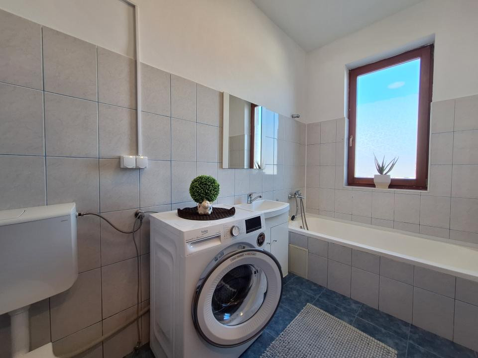 Apartament cu o camera, decomandat, balcon, zona LIDL