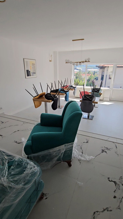 Pensiune cu 12 camere, renovata, Restaurant , Grigorescu 