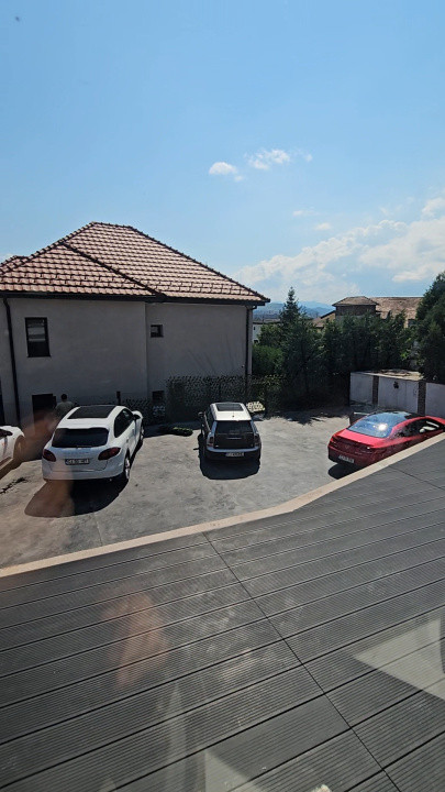 Pensiune cu 12 camere, renovata, Restaurant , Grigorescu 