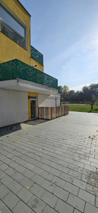 Grădiniță/școală, 480 mp utili, teren 1365 mp, zona Corneliu Coposu