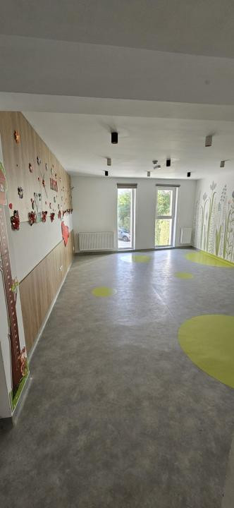 Grădiniță/școală, 480 mp utili, teren 1365 mp, zona Corneliu Coposu