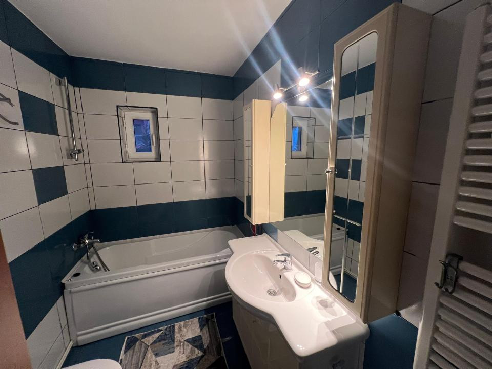 Apartament 3 camere mobilat si utilat complet, str. Muzeul Apei 