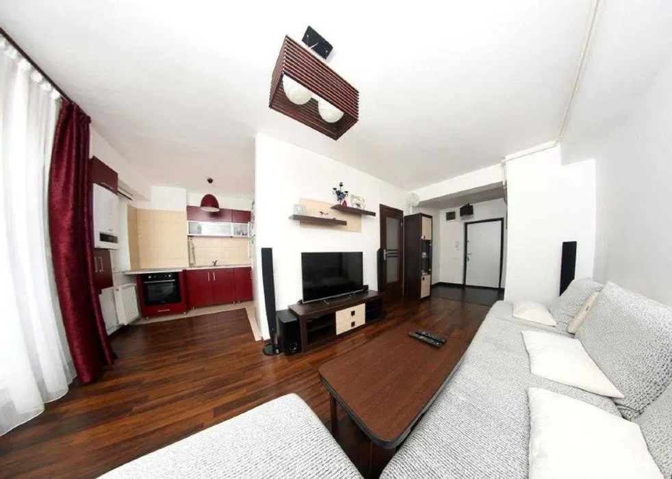 Apartament 2 camere, etaj intermediar, parcare, zona FSEGA 