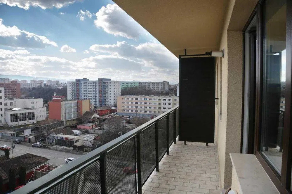 Apartament 2 camere, etaj intermediar, parcare, zona FSEGA 