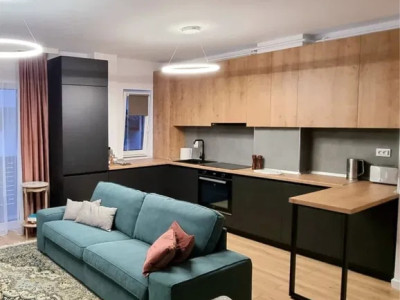 Apartament 2 camere, semidecomandat, etaj intermediar, la cheie, Baciu