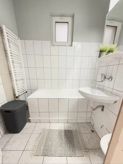 Închiriez apartament 3 camere modern, recent renovat