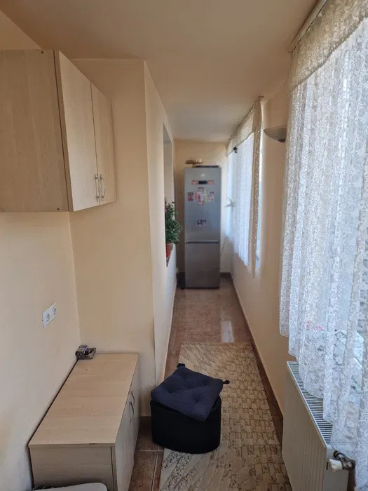 Apartament 3 camere, 58mp, doua parcari si garaj, la cheie, Baciu